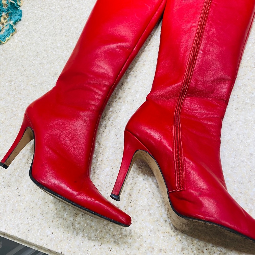 Beautiful Red Leather Knee length boots❣️